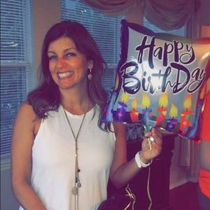 Meet your Posher, Dawn